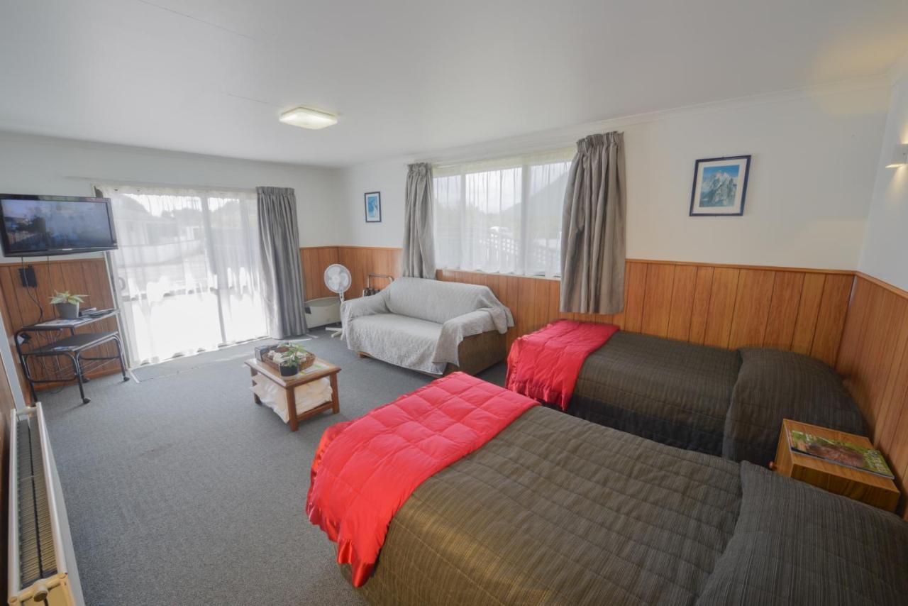 Wilderness Motel Accommodation Haast Bagian luar foto