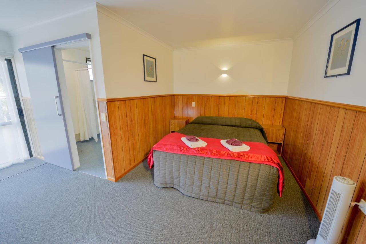 Wilderness Motel Accommodation Haast Bagian luar foto