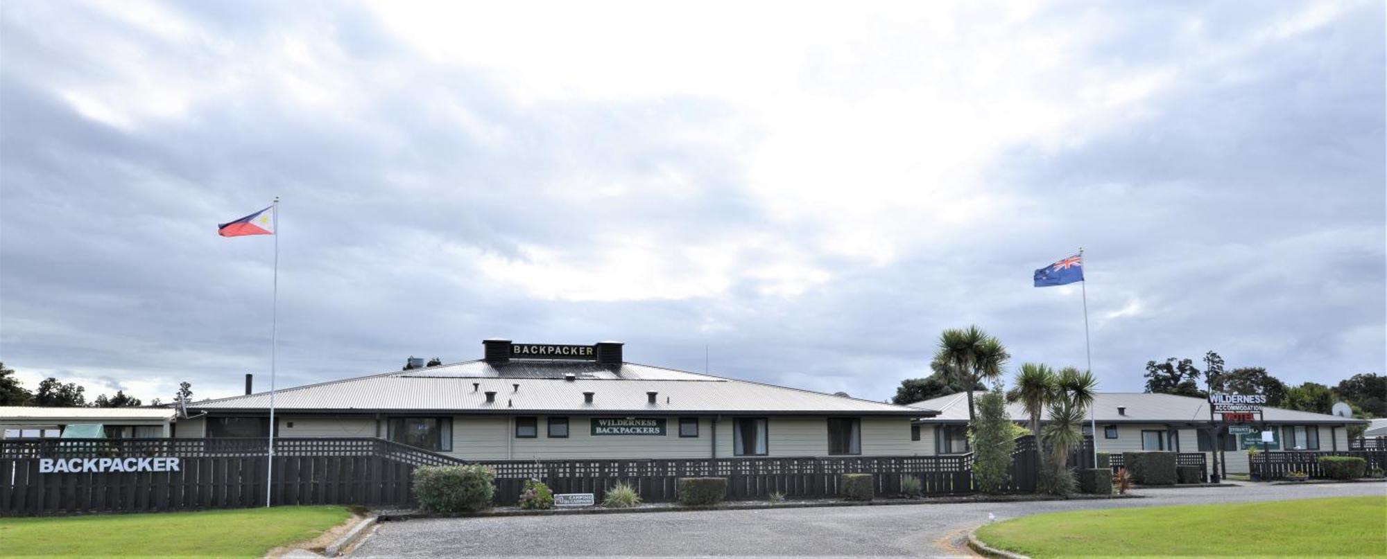 Wilderness Motel Accommodation Haast Bagian luar foto