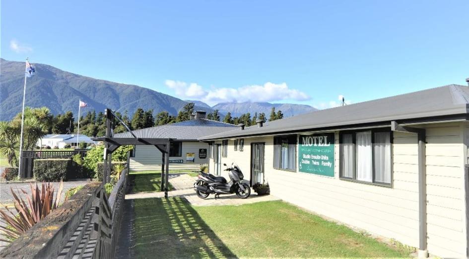 Wilderness Motel Accommodation Haast Bagian luar foto