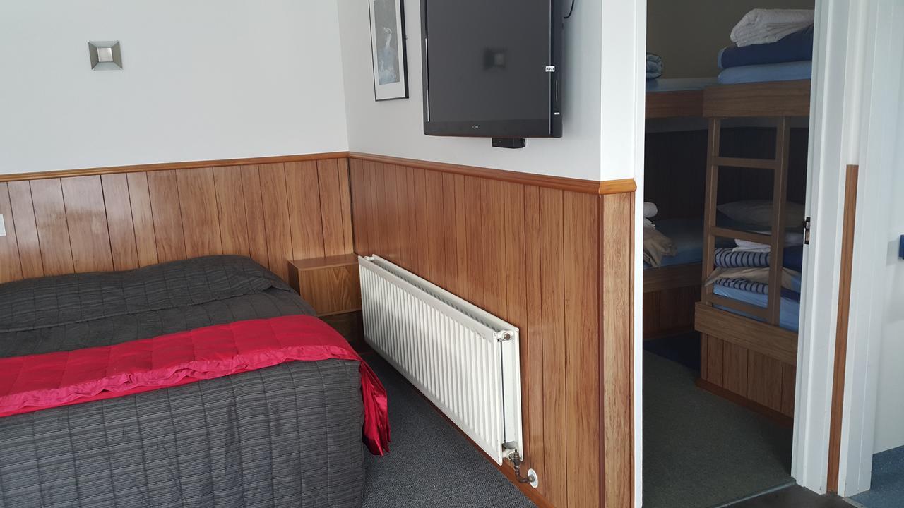 Wilderness Motel Accommodation Haast Bagian luar foto